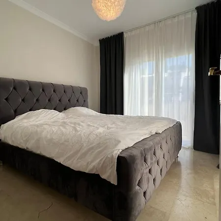 Beautiful Townhouse Close To Apartmán Estepona